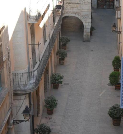 膳宿费 Pensió Viladomat