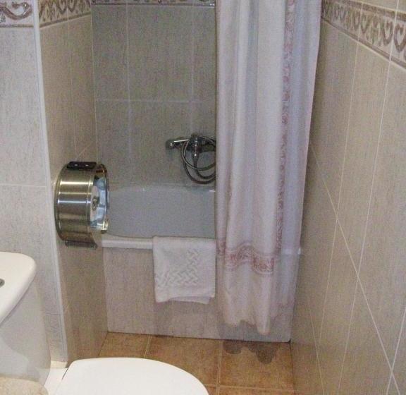 膳宿费 Pensió Viladomat