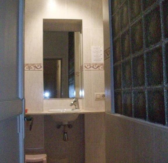 膳宿费 Pensió Viladomat