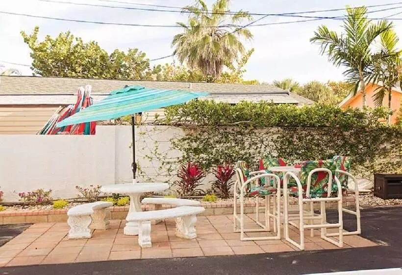 Coco Sands Beachside Cottages