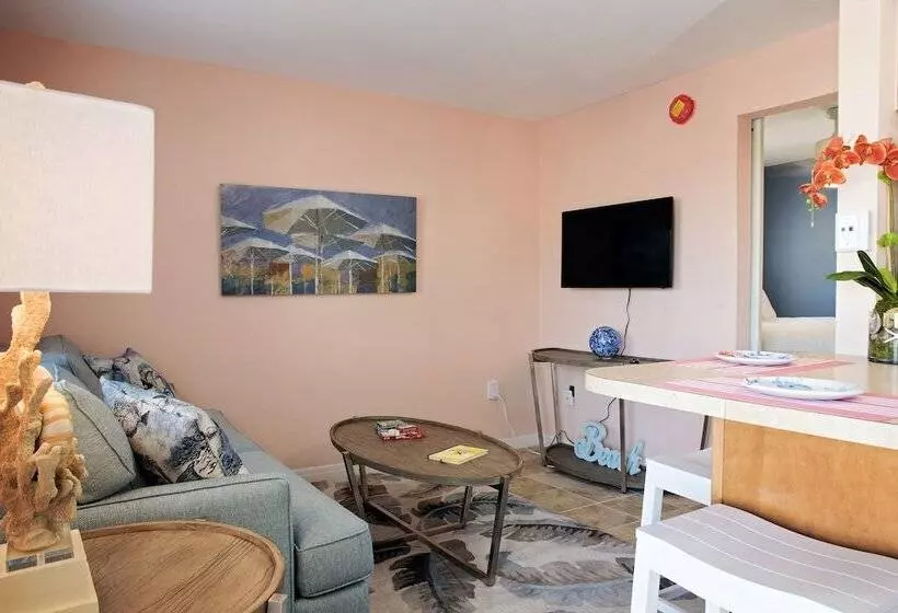 Coco Sands Beachside Cottages