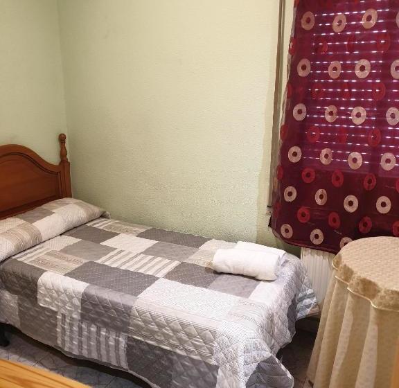 Пансион Hostal La Horra