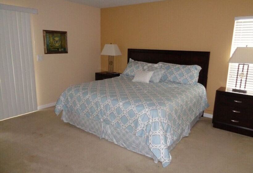 R1 Westhaven 5 Bed / 3 Bath