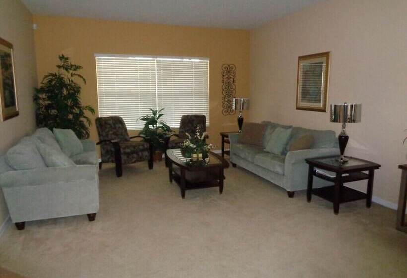 R1 Westhaven 5 Bed / 3 Bath