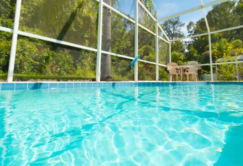 Sunshine, Love, And Happiness In A Home Thats Cute As A Button 3bd 2552