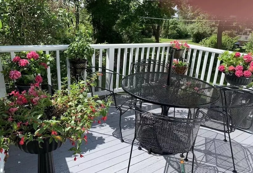 Aamiaismajoitus (B&B) The Hydrangea Inn