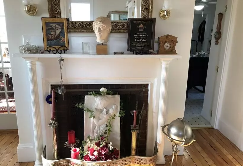 Aamiaismajoitus (B&B) The Hydrangea Inn