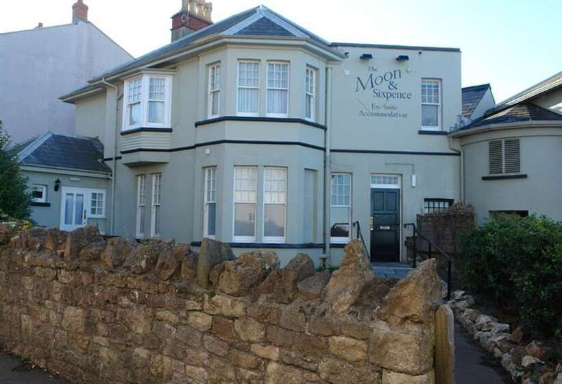 Bed and Breakfast The Moon And Sixpence