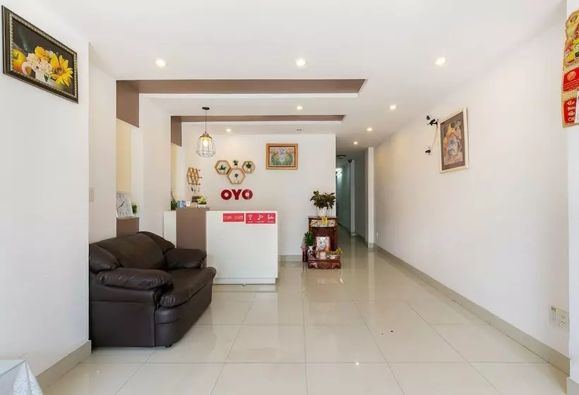 هتل Idea Homestay By Oyo Rooms