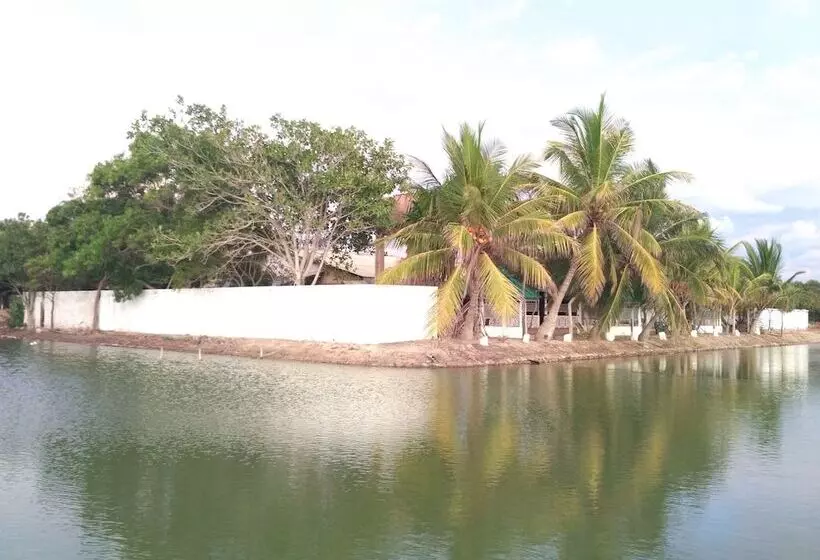 Hotelli Karadiya Reach