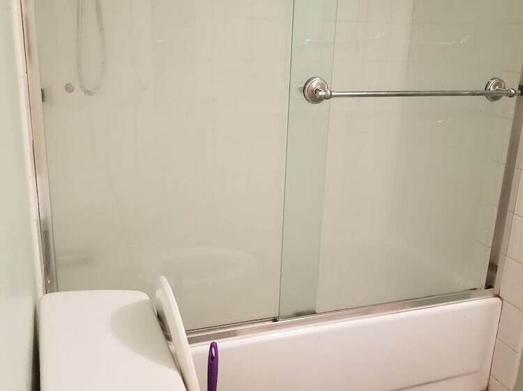 膳宿费 Cynnies Home