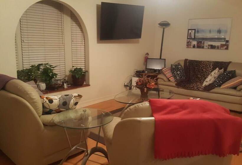 膳宿费 Cynnies Home