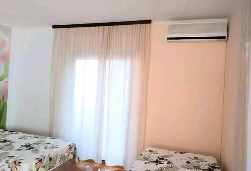 ペンション Rooms Svitlana