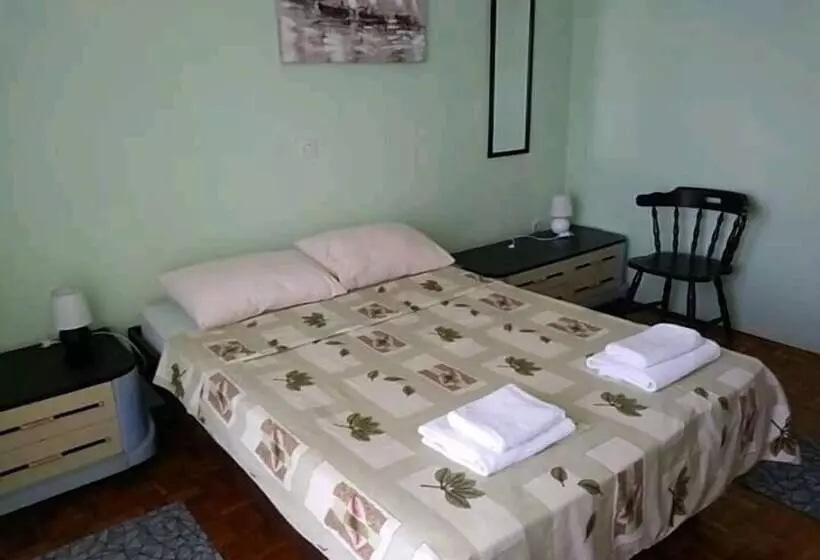 ペンション Rooms Svitlana