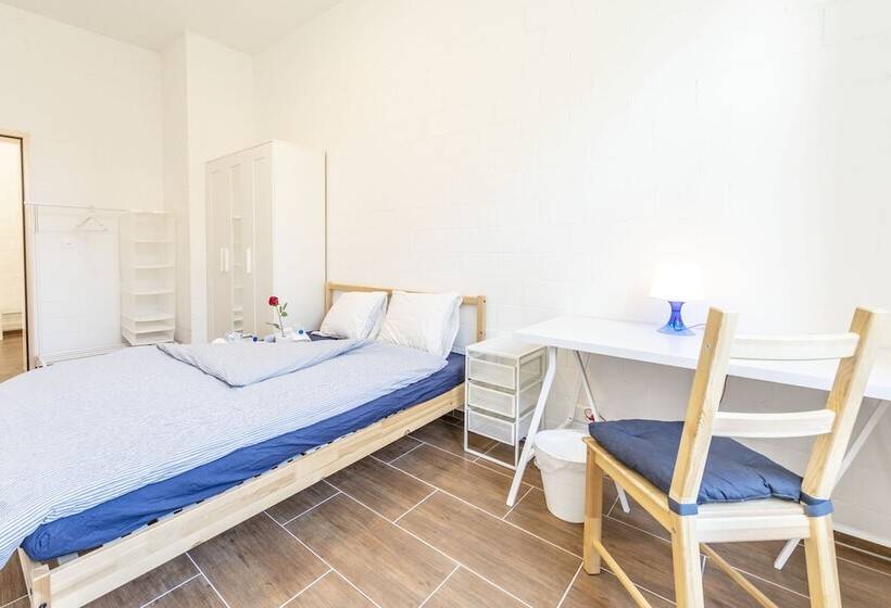 بنسيون Simple Rooms   Yellow Inn