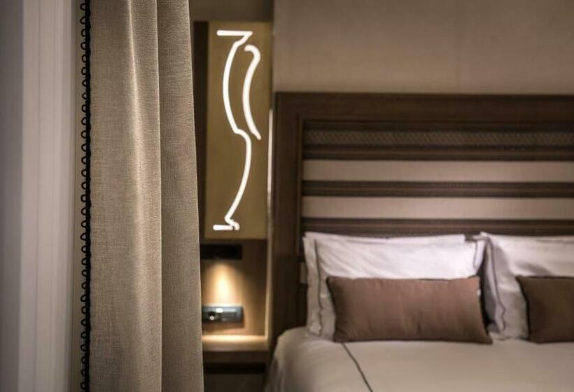 Tarsia Homes & Suites