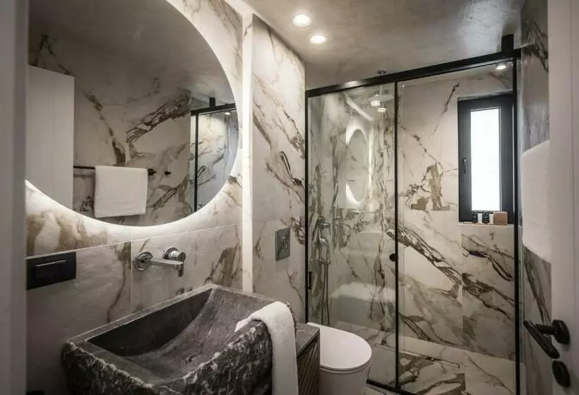 Tarsia Homes & Suites