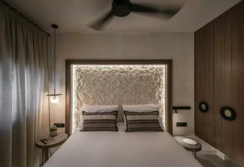 Tarsia Homes & Suites