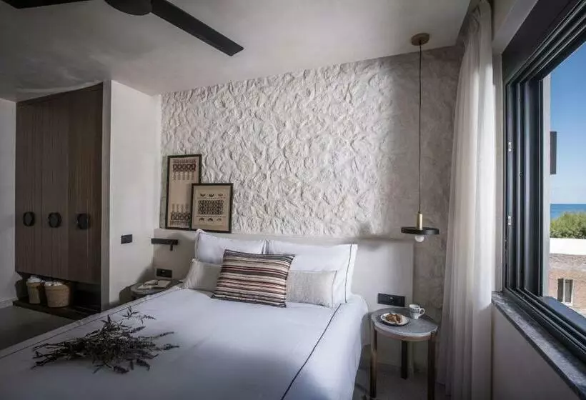 Tarsia Homes & Suites