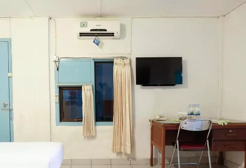ホテル Oyo 2025 Wisma Musdalifa