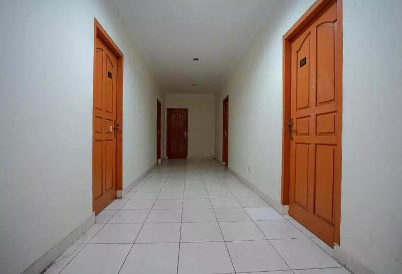 ホテル Oyo 2025 Wisma Musdalifa
