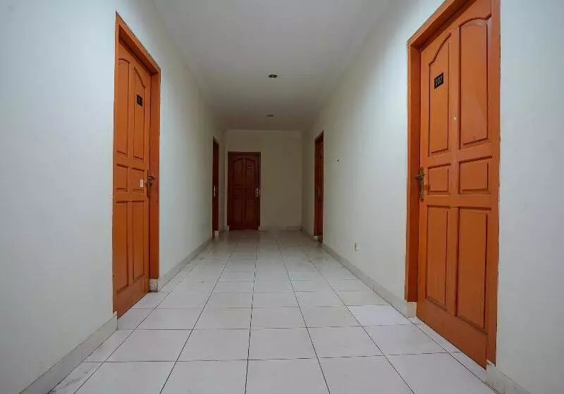 ホテル Oyo 2025 Wisma Musdalifa