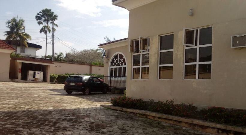 هتل Paris Apartment