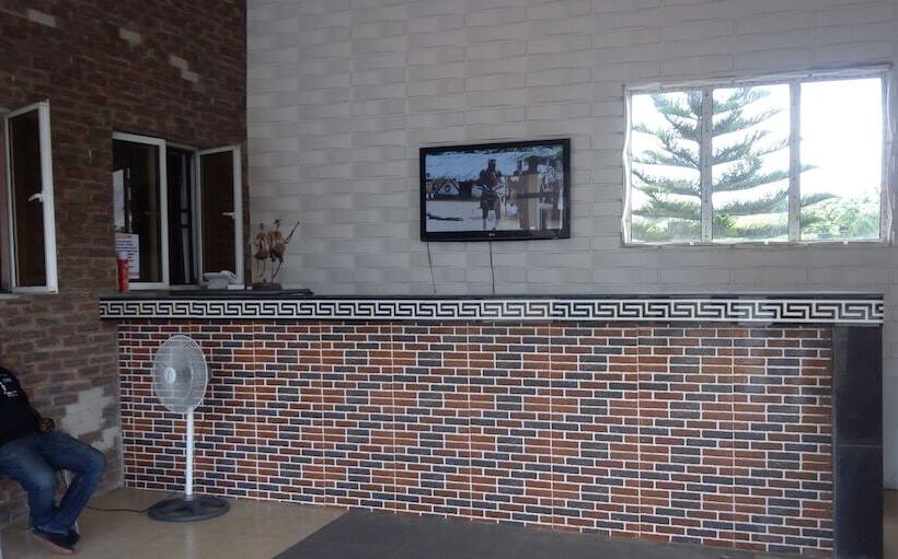 هتل Paris Apartment