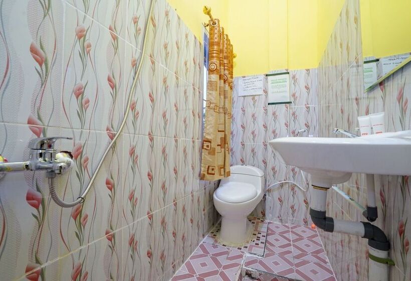 Hotel Alam Lestari Redpartner