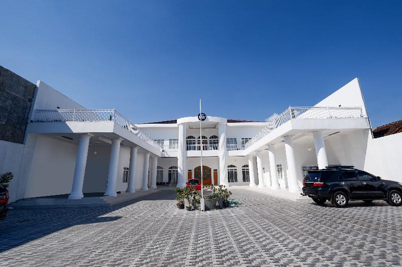 Hotel Griya Rw Family Guest House Redpartner