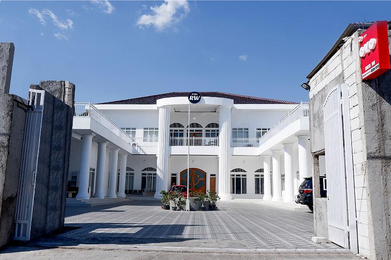 Hotel Griya Rw Family Guest House Redpartner