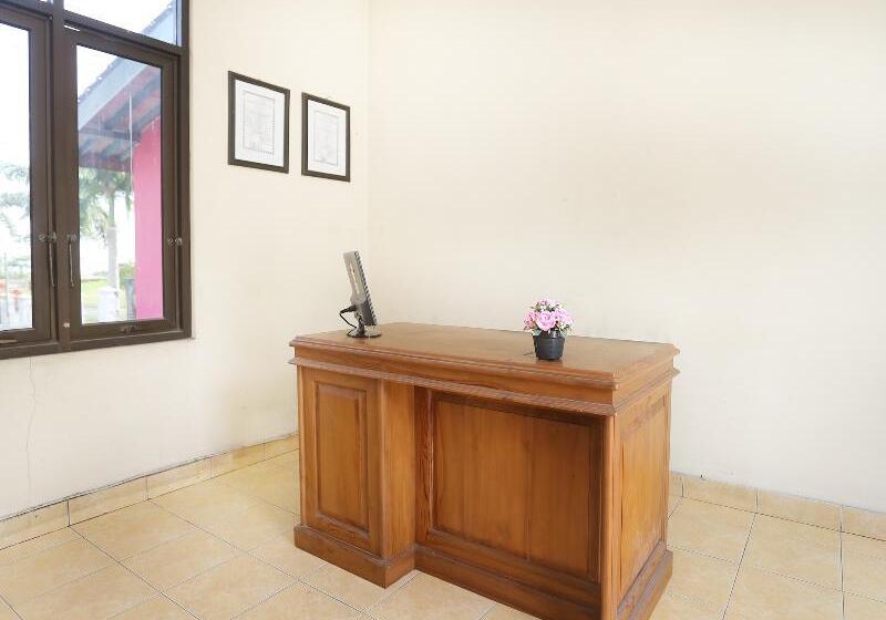 فندق Oyo 1959 Penginapan Kepurun Pawana Indonesia