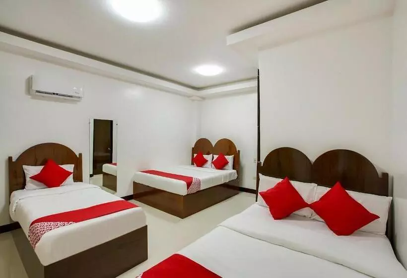 Hotelli Oyo 459 Offshore Suites