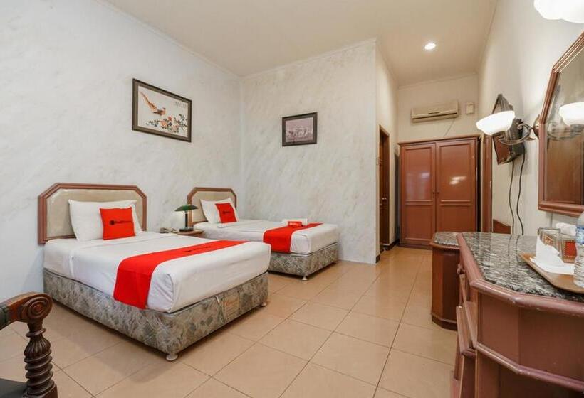 فندق Reddoorz Near Transmart Pangkal Pinang