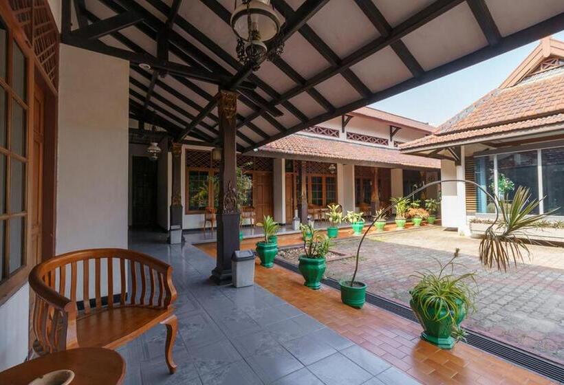 فندق Reddoorz Near Transmart Pangkal Pinang