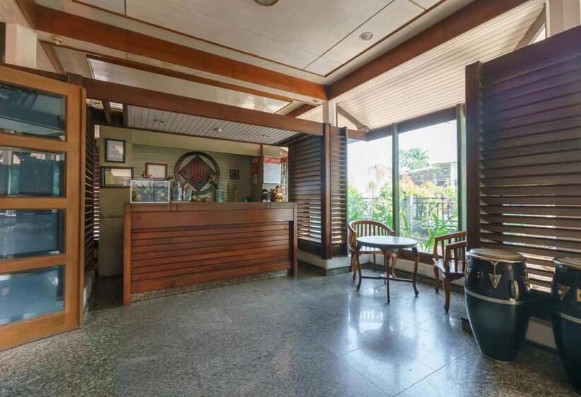 فندق Reddoorz Near Transmart Pangkal Pinang