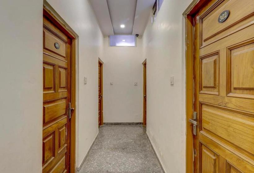 هتل Spot On 63835 Jannat Manzil