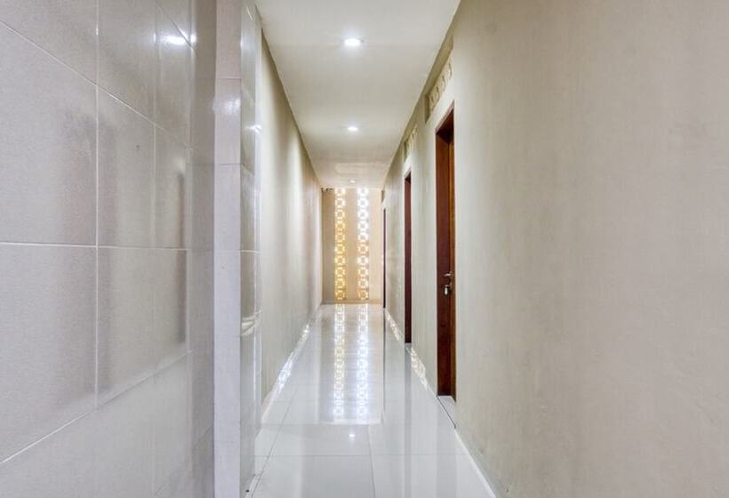 פנסיון Reddoorz @ Gunung Sanghyang Kerobokan