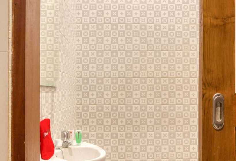 פנסיון Reddoorz @ Gunung Sanghyang Kerobokan