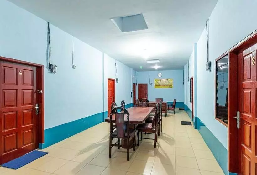 ペンション Reddoorz Syariah @ Jalan Setiabudi Medan 3