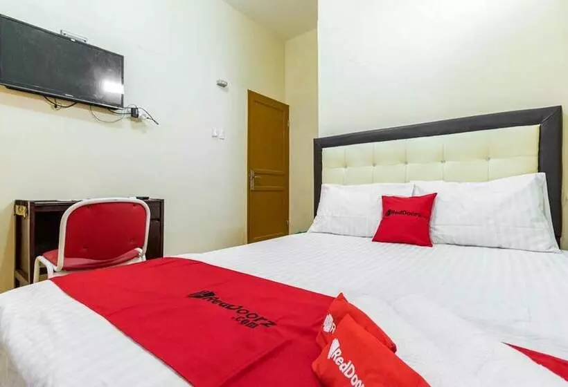 ペンション Reddoorz Syariah @ Jalan Setiabudi Medan 3