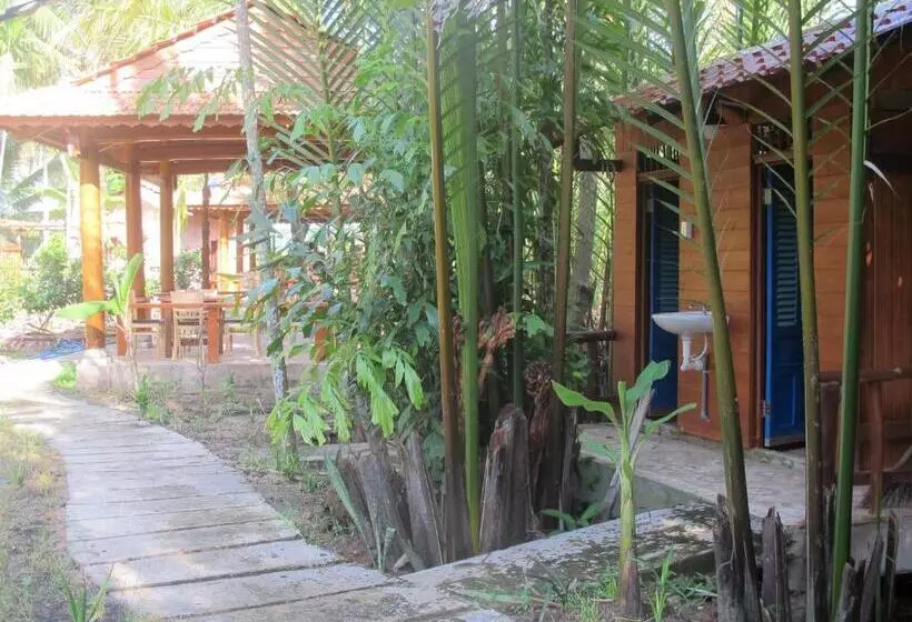 هتل Homestay Xóm Dừa Nước