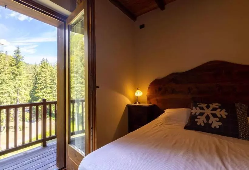 Hotelli Alpine Forest