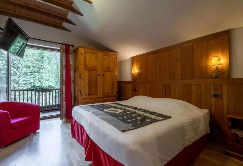 Hotelli Alpine Forest