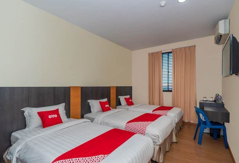 فندق Capital O 89538 Ocean