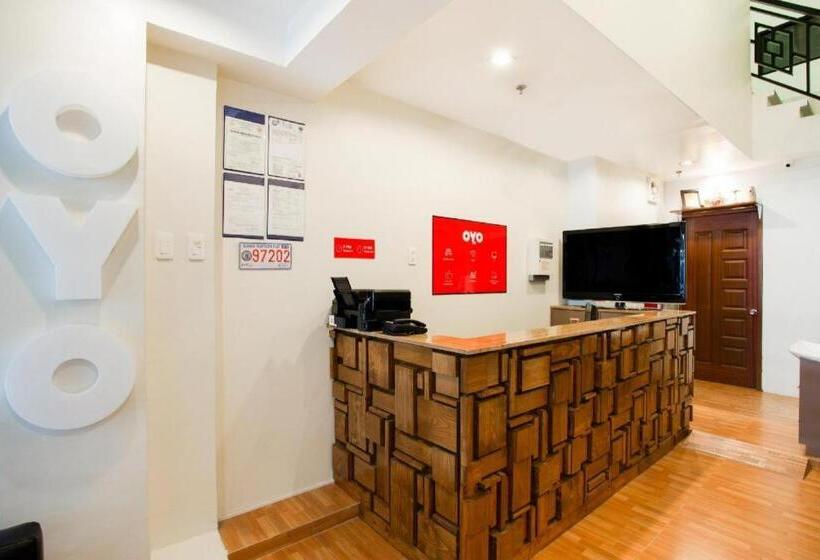 בית מלון כפרי Oyo 421 Deck 360 Dormitel