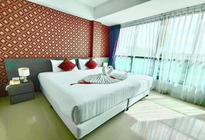 هتل The Thames Pool Access Resort & Villa   Sha Extra Plus