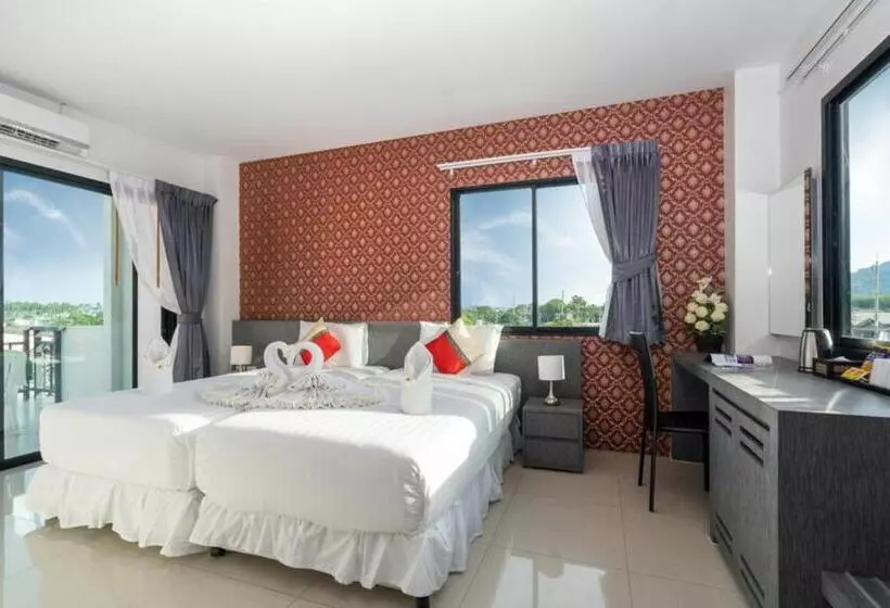 هتل The Thames Pool Access Resort & Villa   Sha Extra Plus