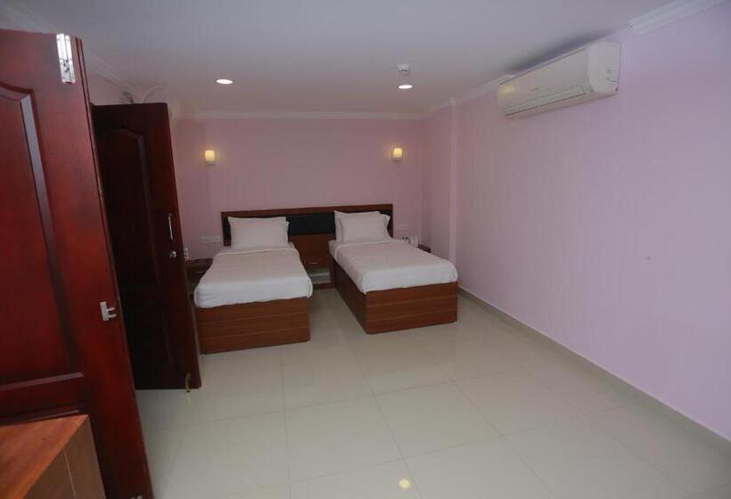 Luxora Hotel And Spa