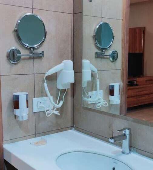 Mango Hotels Select Dwarka